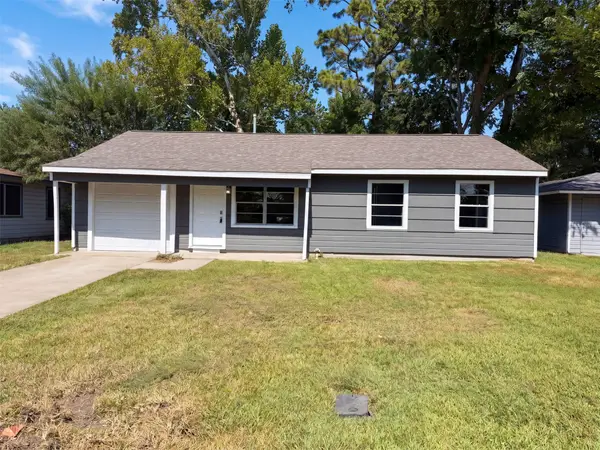 7405 Sterlingshire Street, Houston, TX 77016