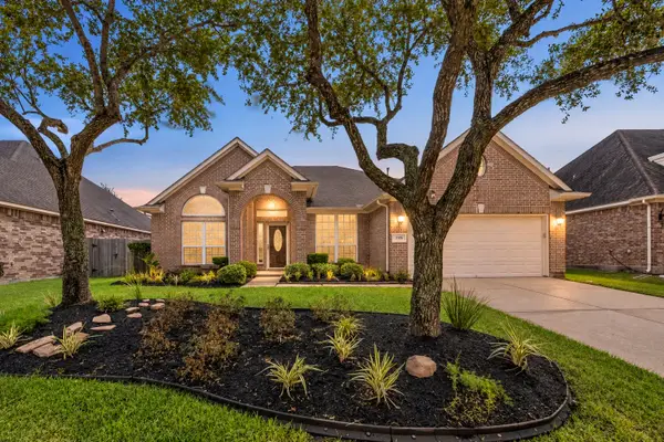 2705 Rocky Springs Drive, Pearland, TX 77584