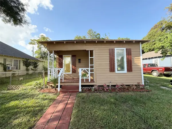 119 E Fayle Street, Baytown, TX 77520