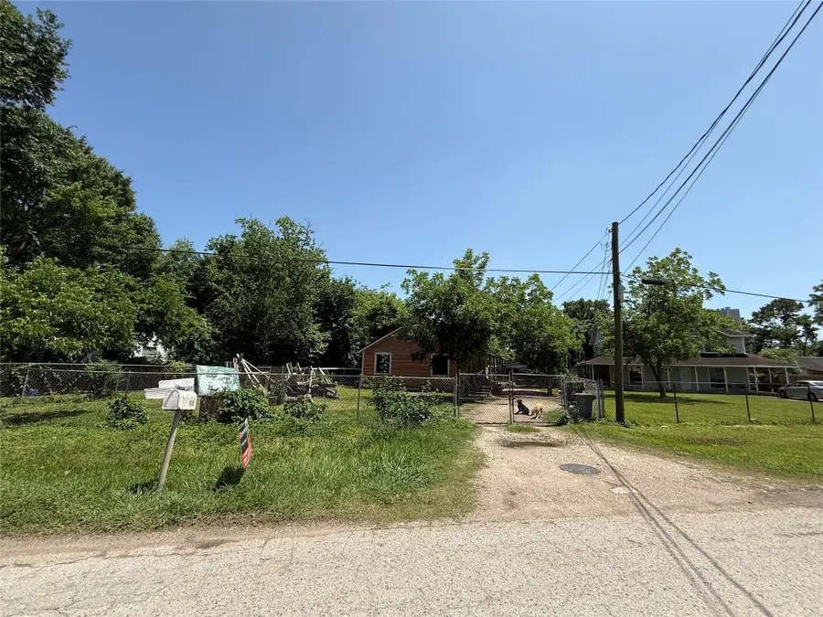 4312 Banner Drive, Houston, TX 77013 - Image #2