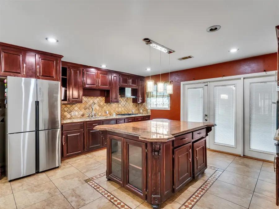 7923 Glenview Drive, Houston, TX 77061 - #2