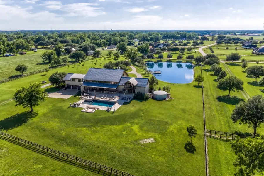 1000 River Trace Drive, Columbus, TX 78934 - #2
