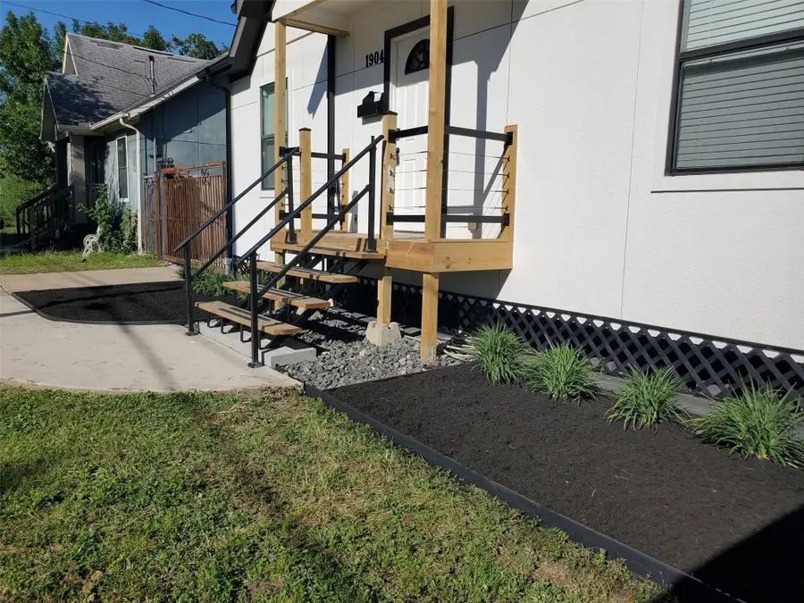 1904 Davis Street, Houston, TX 77026 - Image #2