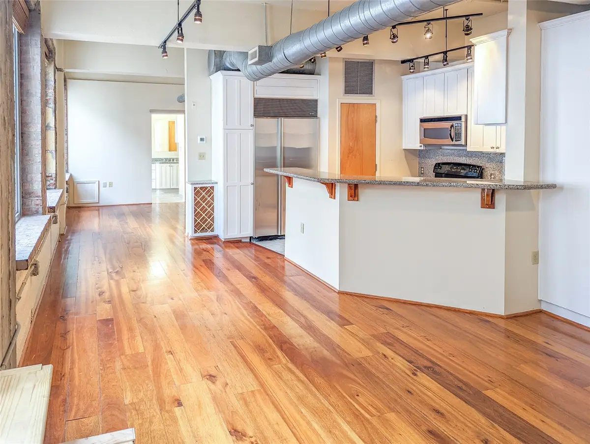 711 Main St Street #905, Houston, TX 77002 - #1