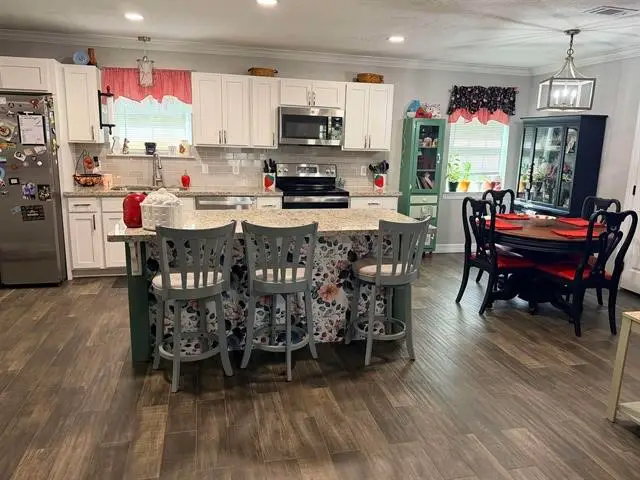 4395 Arbor Drive, Vidor, TX 77662 - #3