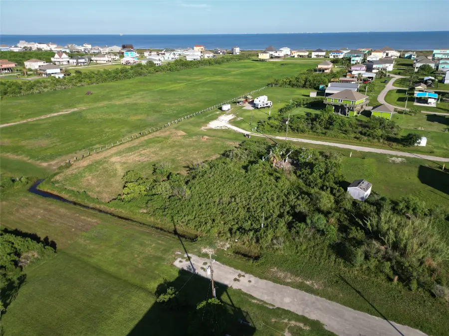 170 Ocean Sand, Crystal Beach, TX 77650 - #3