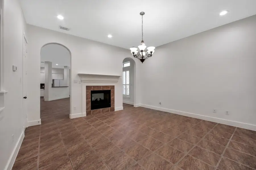 4734 Cashel Glen Drive, Houston, TX 77069 - Image #3