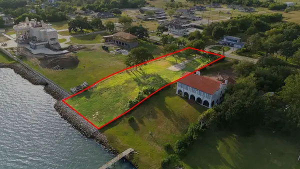 503 Bayridge Road, La Porte, TX 77571