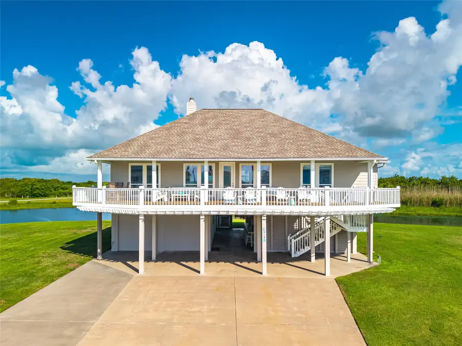 713 Sara Way, Crystal Beach, TX 77650 - #2