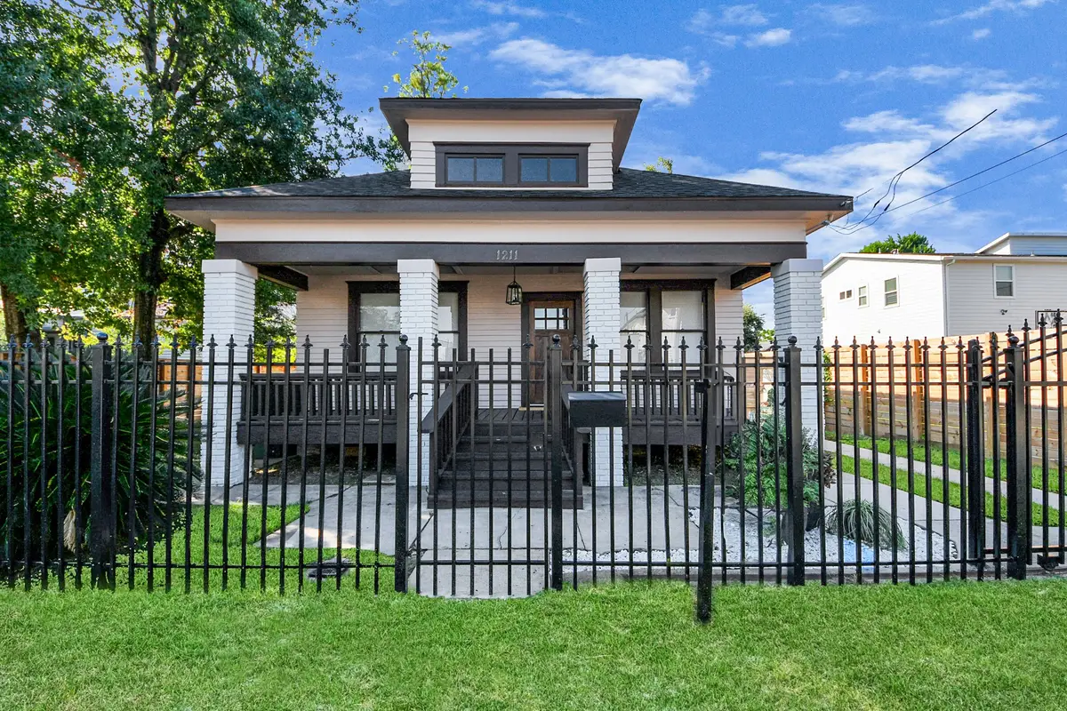1211 Bingham Street, Houston, TX 77007 - Image #1