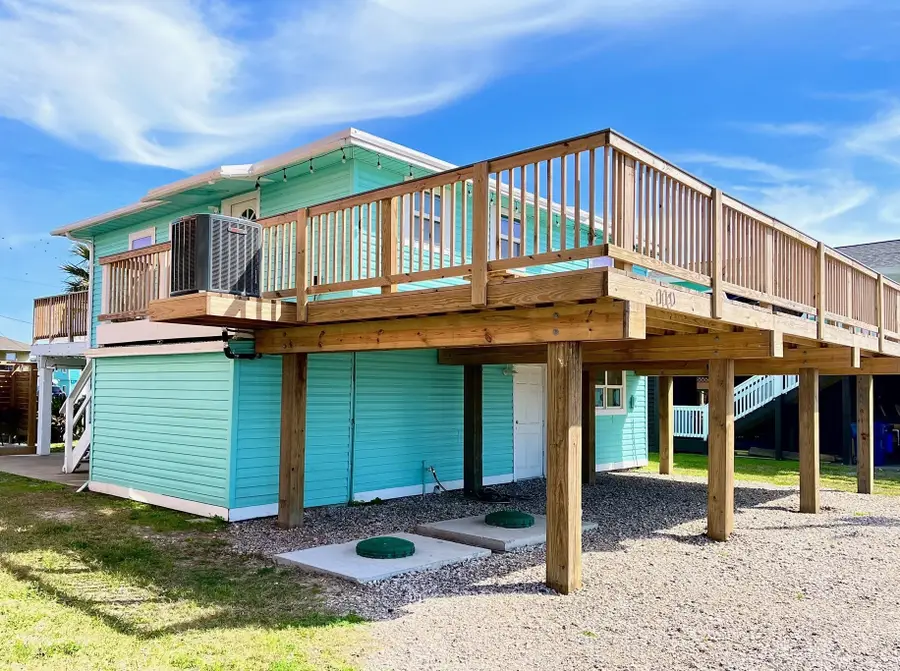 110 Ocean Avenue, Surfside Beach, TX 77541 - Image #3