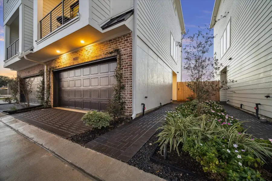 10619 Cascade Ledge Lane, Houston, TX 77025 - Image #3