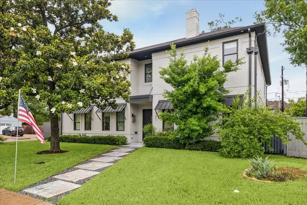 1601 Pine Chase Drive, Houston, TX 77055