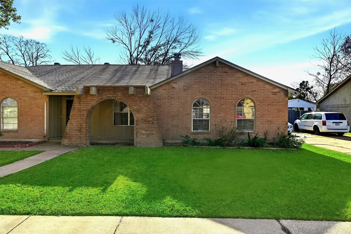 3735 Meadow Place Drive, Houston, TX 77082 - #1
