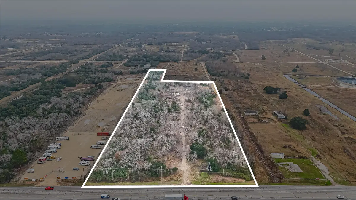 19701 Highway 35, Alvin, TX 77511 - Image #1