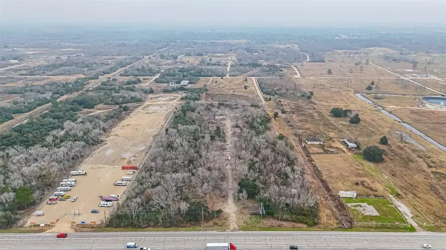 19701 Highway 35, Alvin, TX 77511 - Image #2