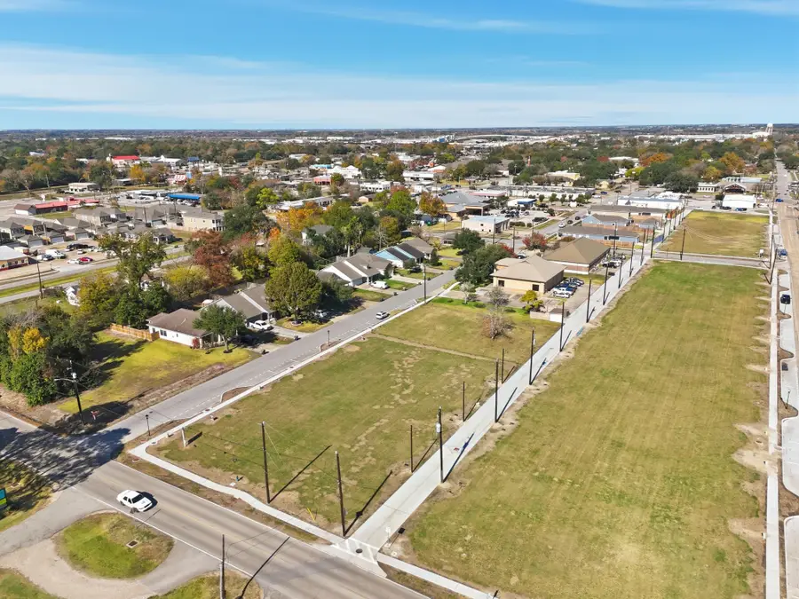 2533 S Park Avenue, Pearland, TX 77581 - Image #2