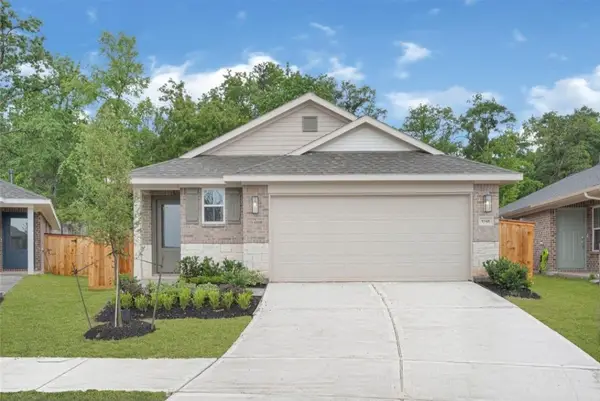 4321 W Bayou Maison, Dickinson, TX 77539