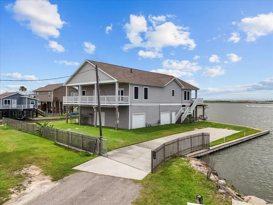 7014 Terrasso Drive, Hitchcock, TX 77563 - #2