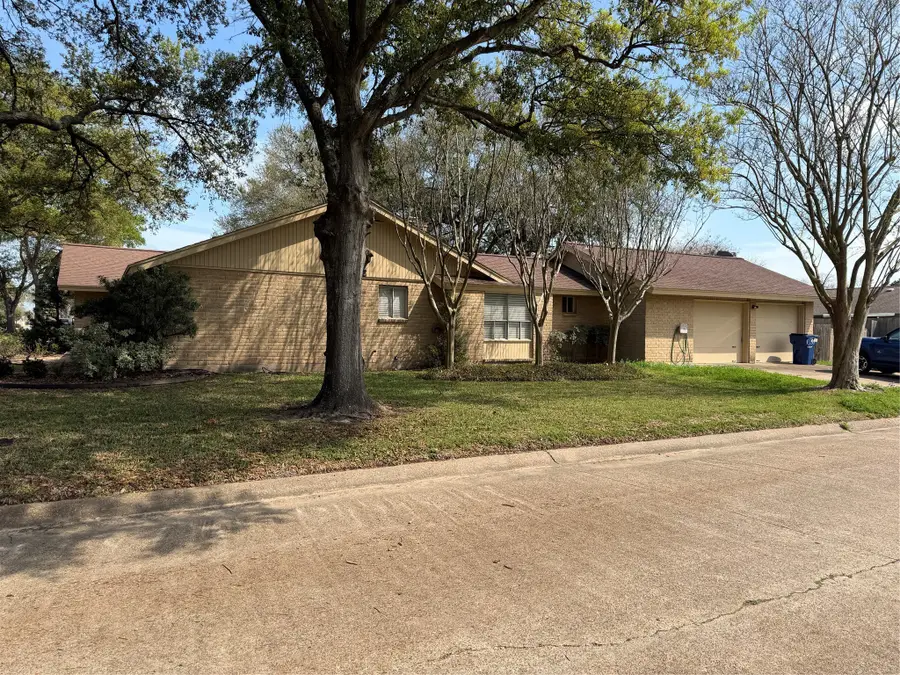 1531 17th Avenue N, Texas City, TX 77590 - #3
