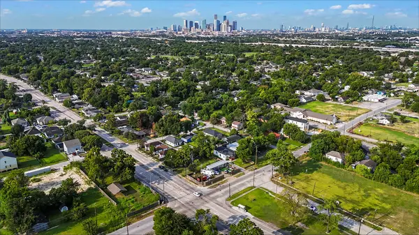 3811 Love Street, Houston, TX 77026