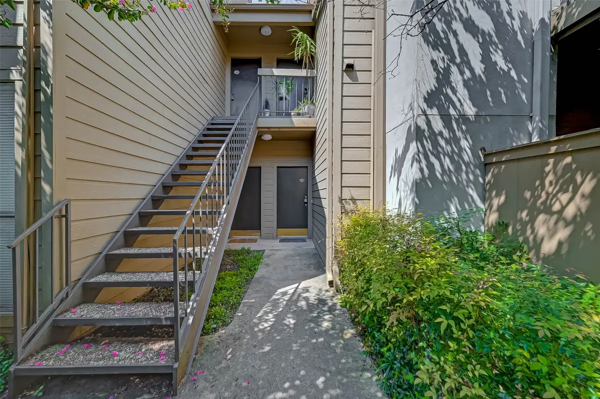 10049 Westpark Drive #135, Houston, TX 77042 - Image #1