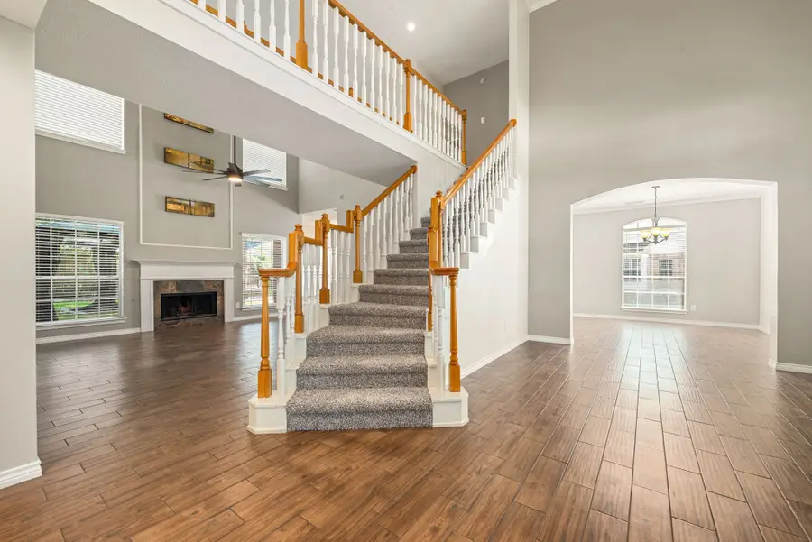 303 S Cypress Estates Circle, Spring, TX 77388 - Image #3