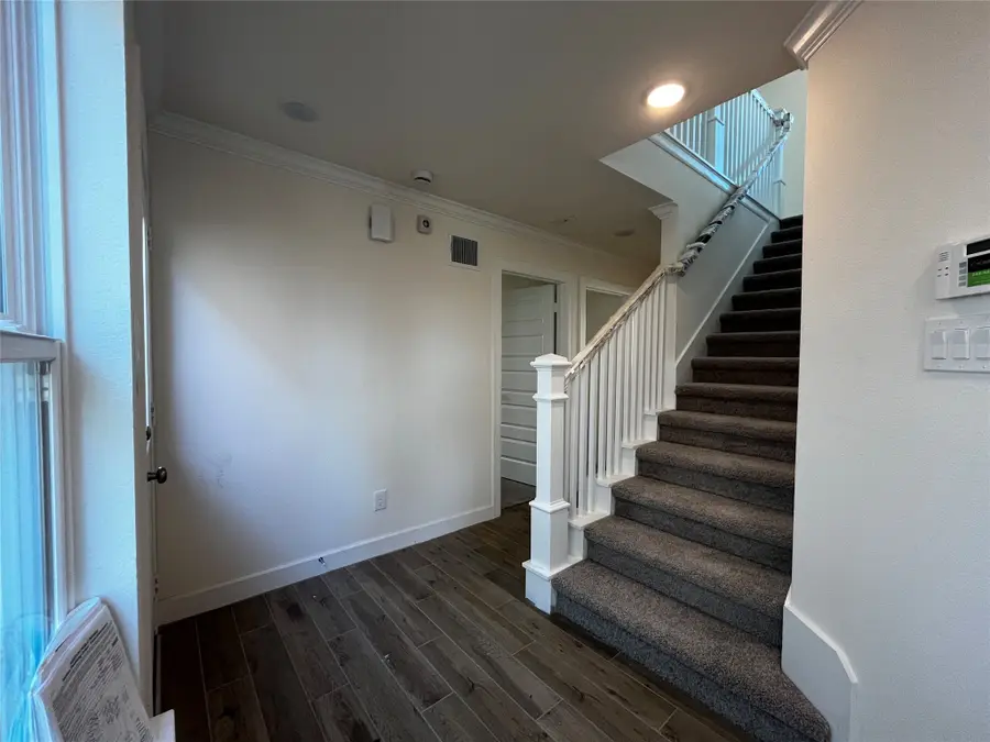 11416 Lucky Falls Drive, Houston, TX 77047 - Image #3