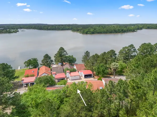 22547 Bayview Circle, Huntsville, TX 77320