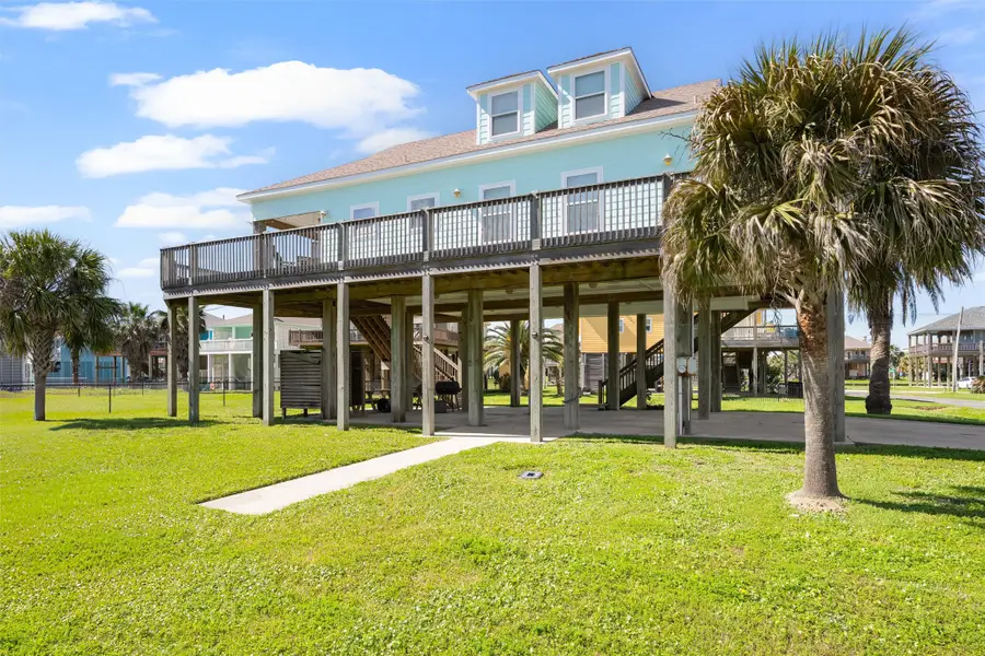 2011 Vista, Crystal Beach, TX 77650 - #2