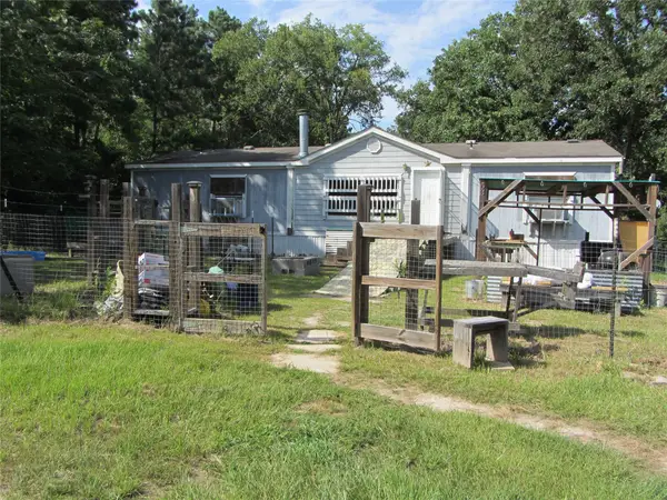53 Brumley Road, Huntsville, TX 77320