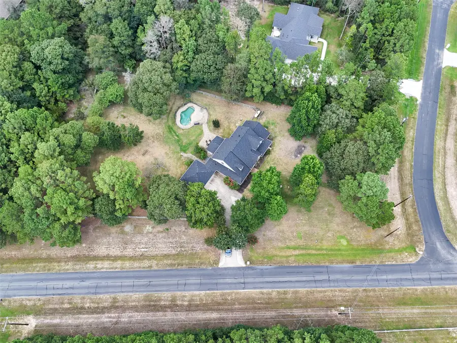 7863 Rodeo Road, Waller, TX 77484 - Image #3