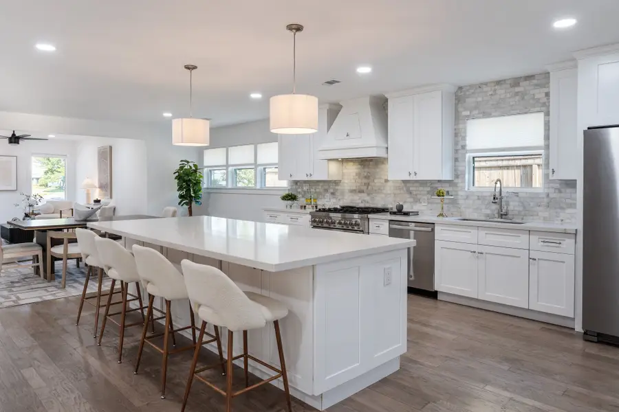 2501 Briarhurst Drive, Houston, TX 77057 - Image #2