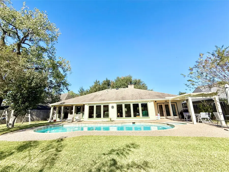 3915 Pleasant Valley Drive, Missouri City, TX 77459 - Image #3