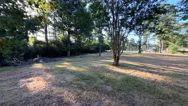 192 Cottonwood, Onalaska, TX 77360