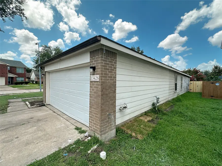 13426 Sanderford Lane, Houston, TX 77083 - Image #2
