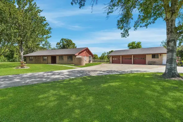 16101 Bluebird Street, Santa Fe, TX 77517