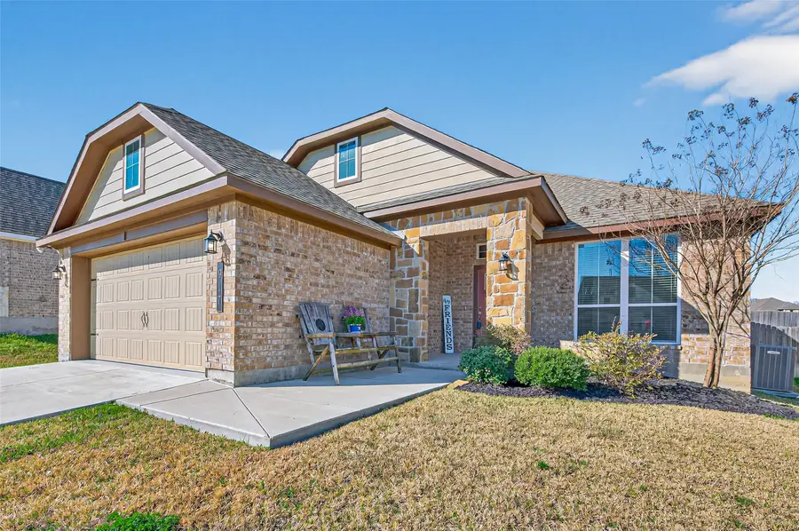 917 Farm Path, Brenham, TX 77833 - #2