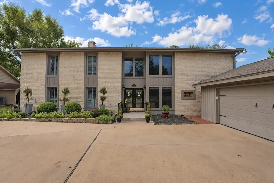645 Augusta Drive, Huntsville, TX 77340 - #2