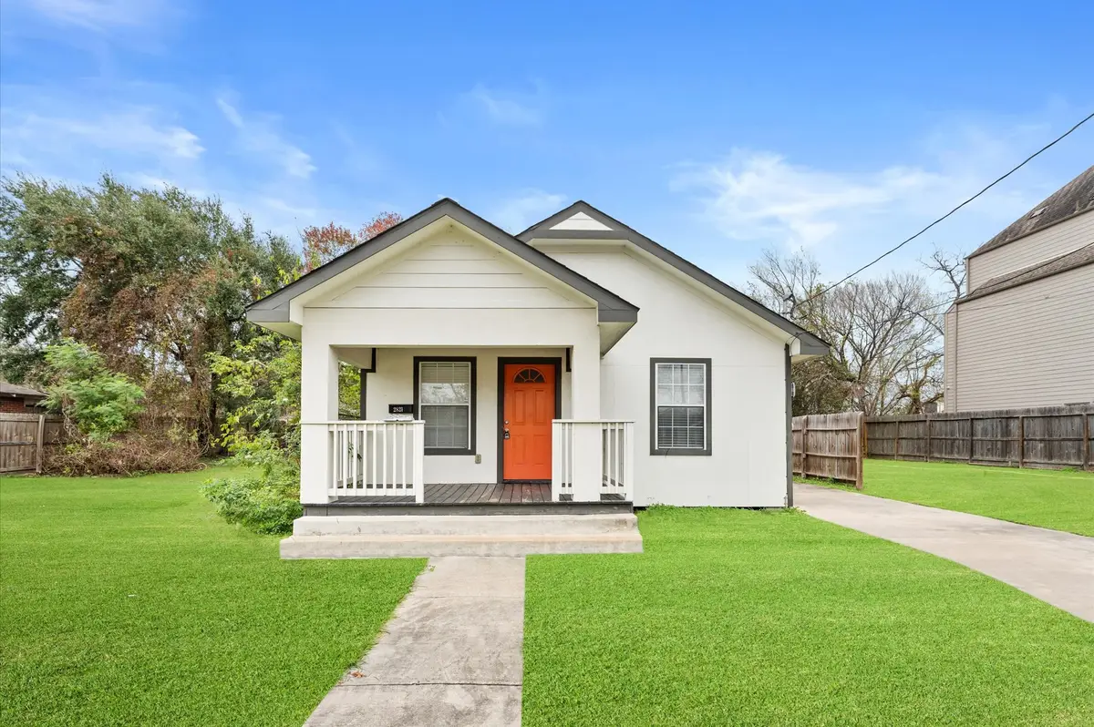 2821 Holman Street, Houston, TX 77004 - Image #1