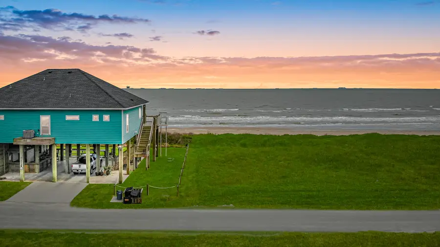 1117 Blue Water Drive, Crystal Beach, TX 77650 - Image #2