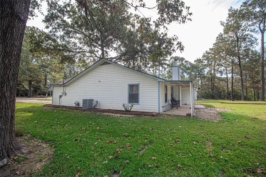 320 Bridgeview Drive, Onalaska, TX 77360 - Image #3