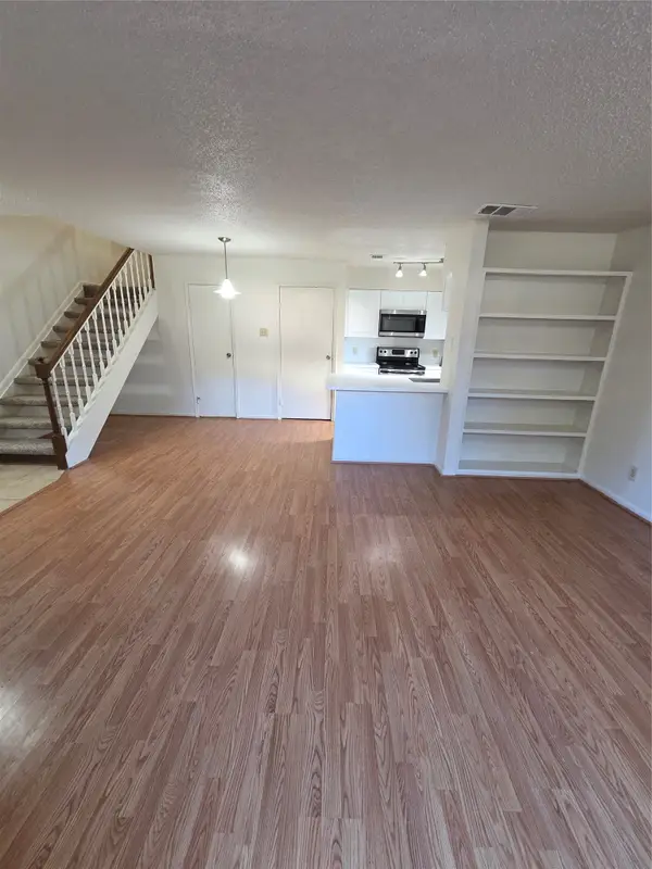 2120 El Paseo Street #2106, Houston, TX 77054