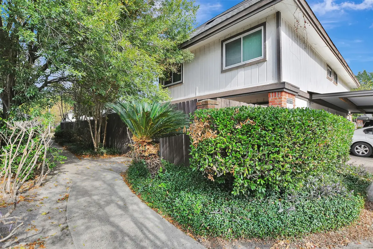 12024B Mighty Oak Drive, Houston, TX 77066 - Image #1