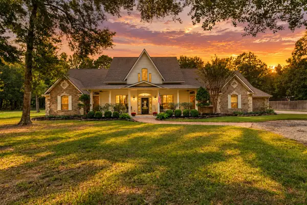 910 Commons Vista Drive, Huffman, TX 77336