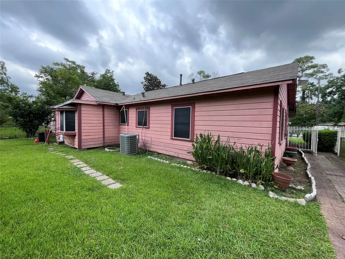 8018 Darlington Drive, Houston, TX 77028 - Image #1