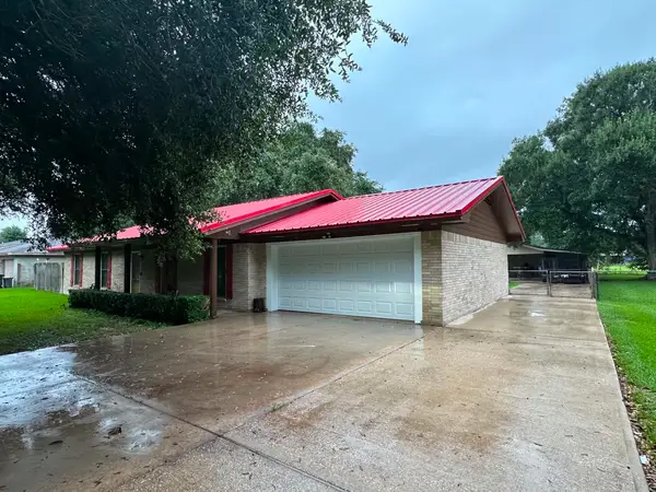 10922 Glen Oaks Street, Beaumont, TX 77705