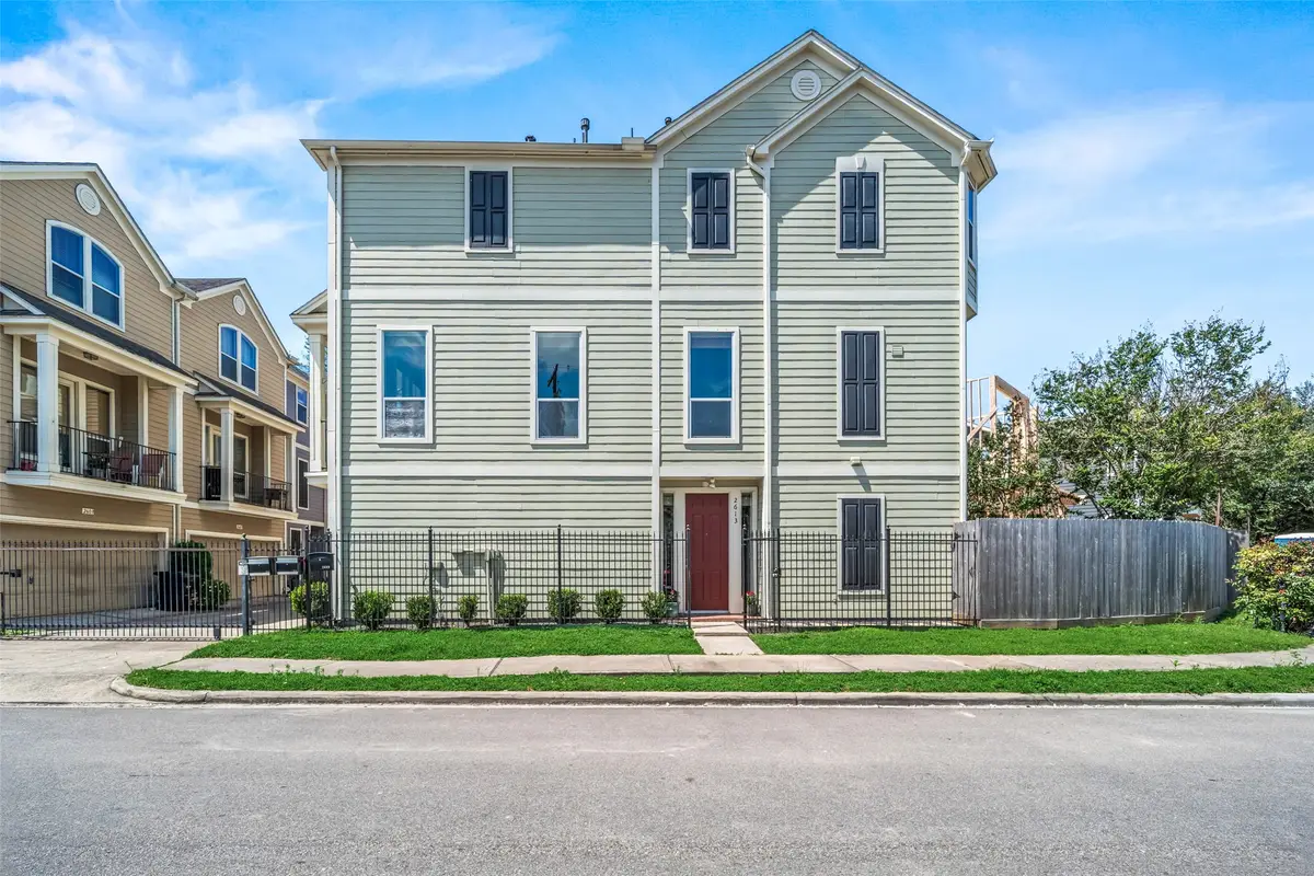 2613 Link Road, Houston, TX 77009 - #1