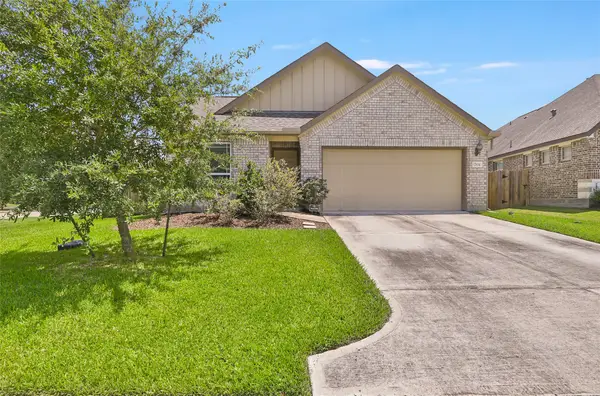 17834 Typhoon Way, Crosby, TX 77532