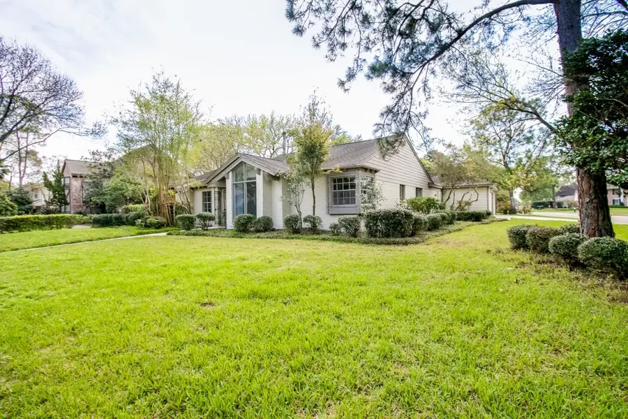 10827 Tupper Lake Drive, Houston, TX 77042 - Image #3